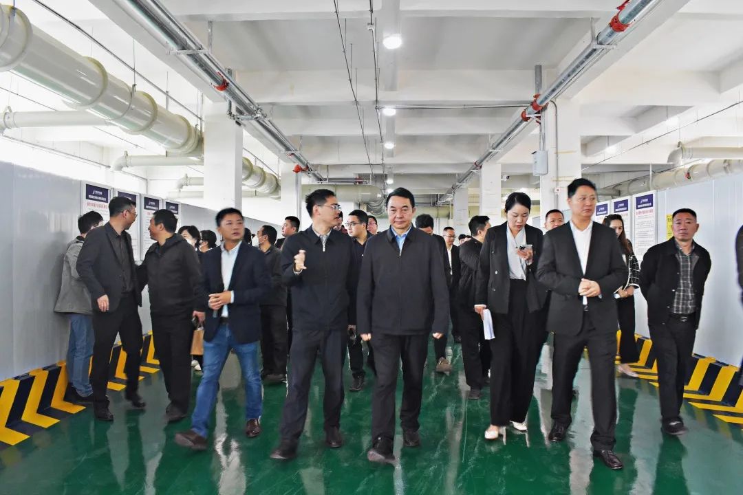 【子公司動態(tài)】四川省生態(tài)環(huán)境廳黨組成員、副廳長李銀昌帶隊參觀調(diào)研欣海環(huán)境公司