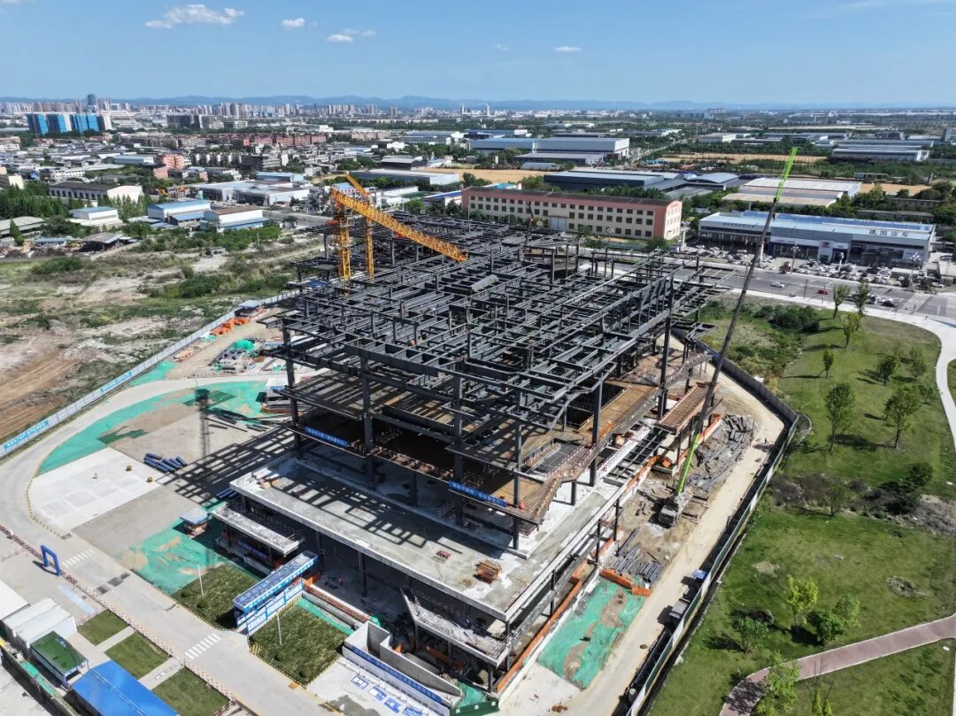 一線傳真│奮斗不止，筑鼎未來——市博物館建設(shè)項目主體結(jié)構(gòu)順利封頂